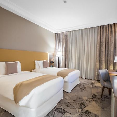Grand Millennium Al Seef Basra Экстерьер фото