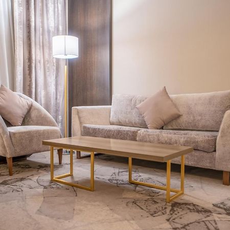 Grand Millennium Al Seef Basra Экстерьер фото