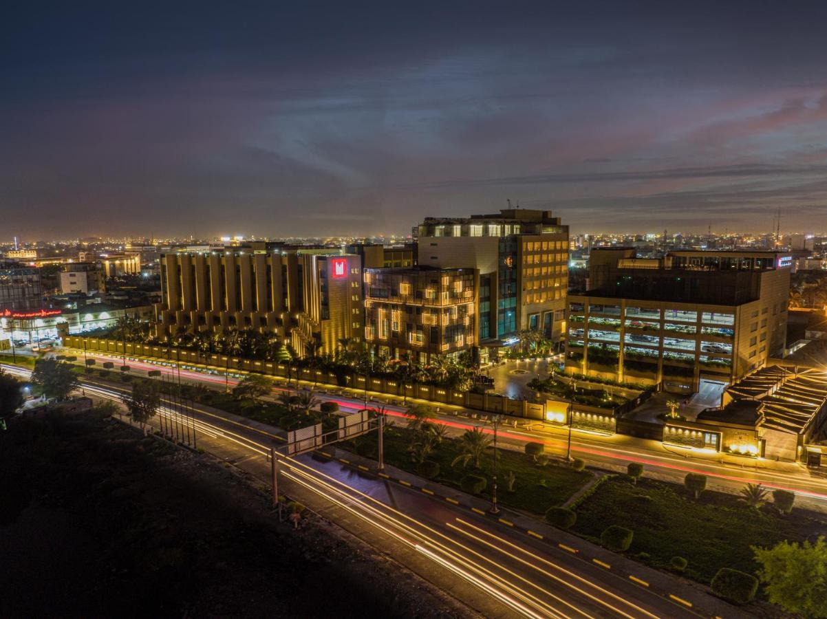 Grand Millennium Al Seef Basra Экстерьер фото
