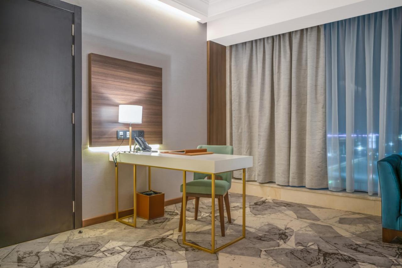Grand Millennium Al Seef Basra Экстерьер фото