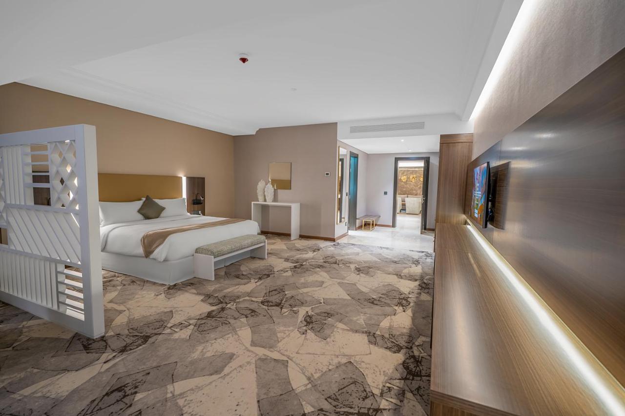 Grand Millennium Al Seef Basra Экстерьер фото
