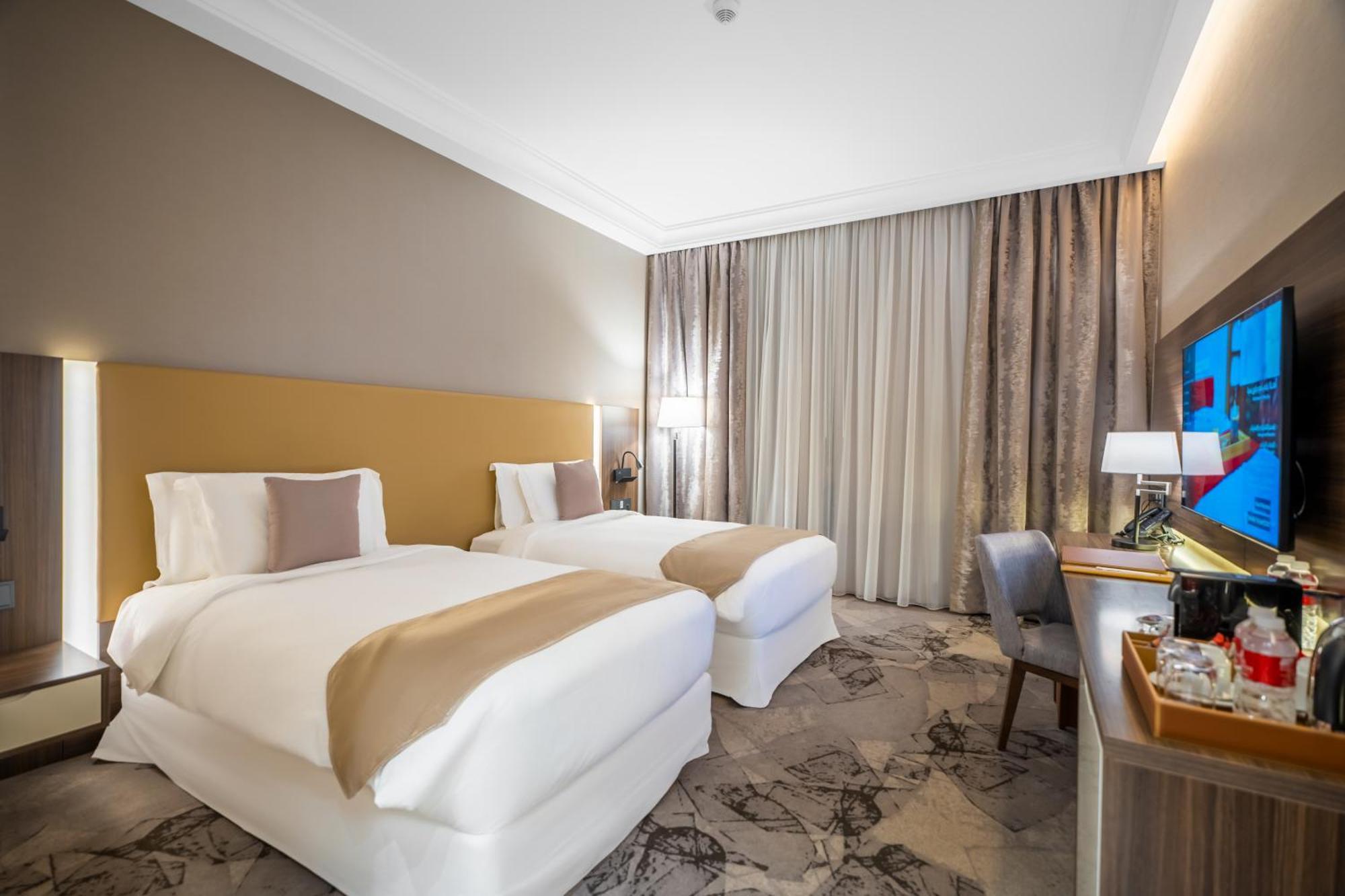 Grand Millennium Al Seef Basra Экстерьер фото